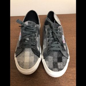 Superga sneaker size 41 or 9.5